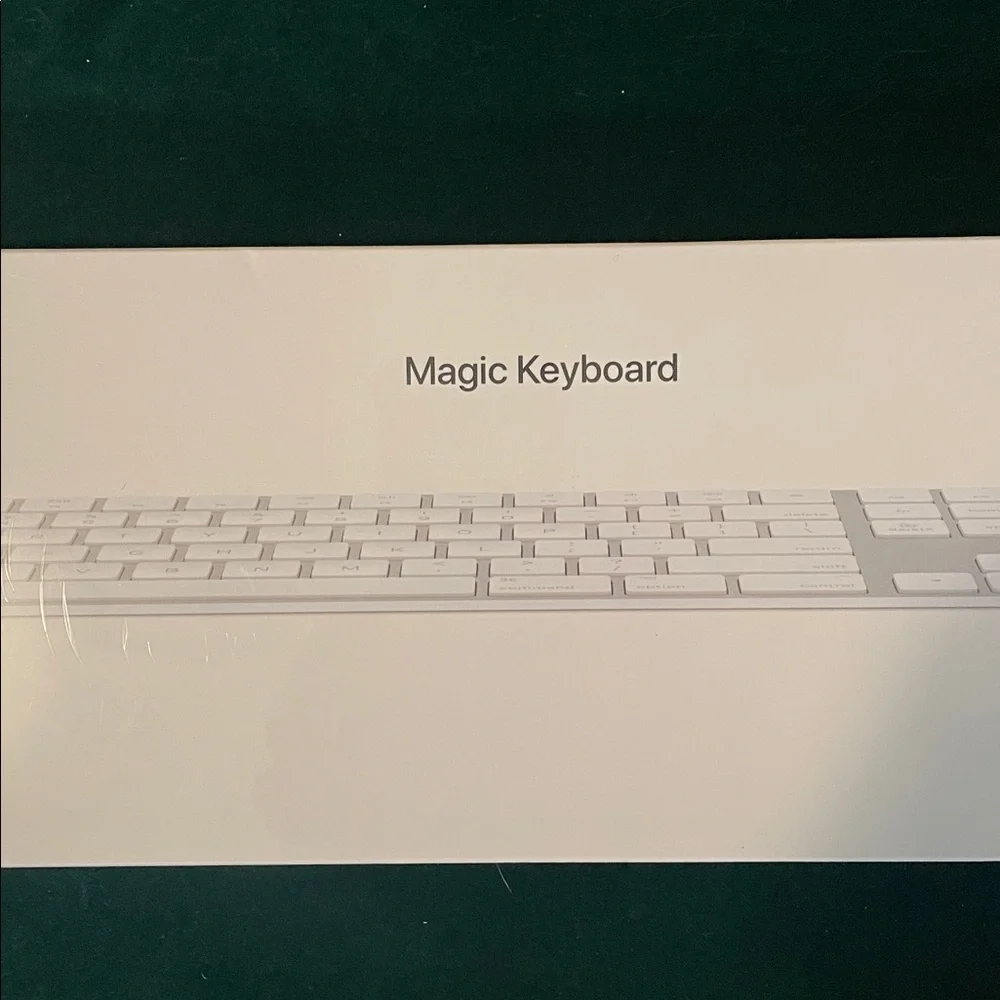 Apple Magic Keyboard in White with Numeric Pad - new in box - unopened sealed